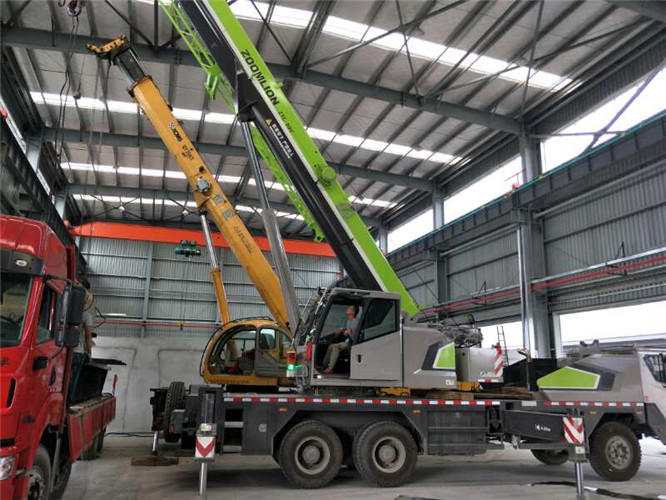 康平县高空车出租需要注意哪些安全事项？